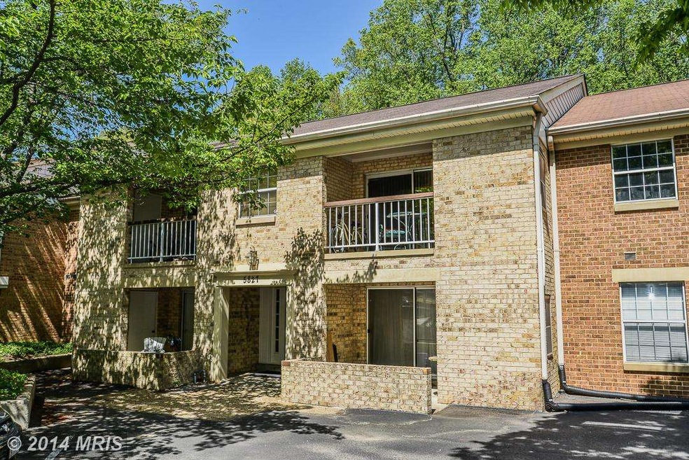 5827 Cove Landing Rd unit 302, Burke, VA 22015 - photo 1