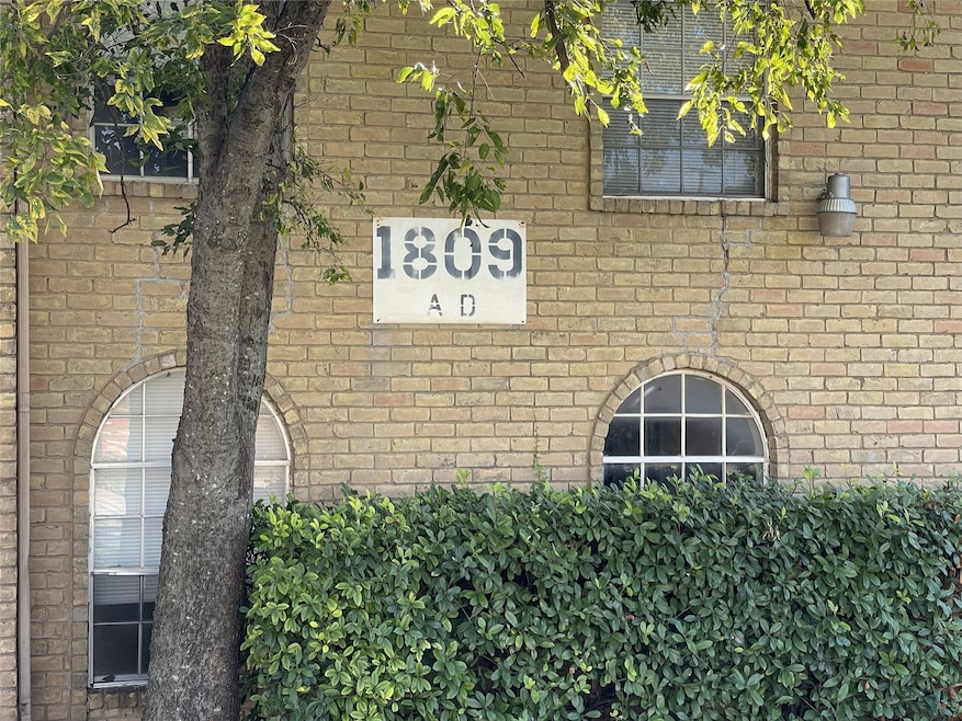 1809 Roman Rd unit A, Grand Prairie, TX 75050 - photo 1