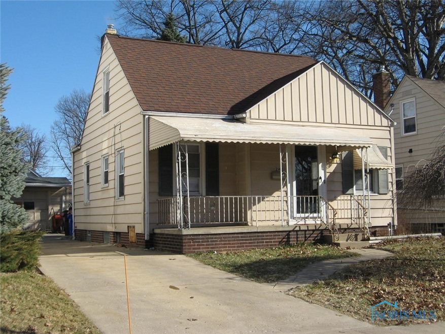 2142 Mansfield Rd, Toledo, OH 43613 - photo 1