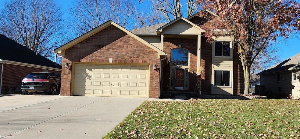 53809 Meadow View Ln, New Baltimore, MI 48047 - photo 1