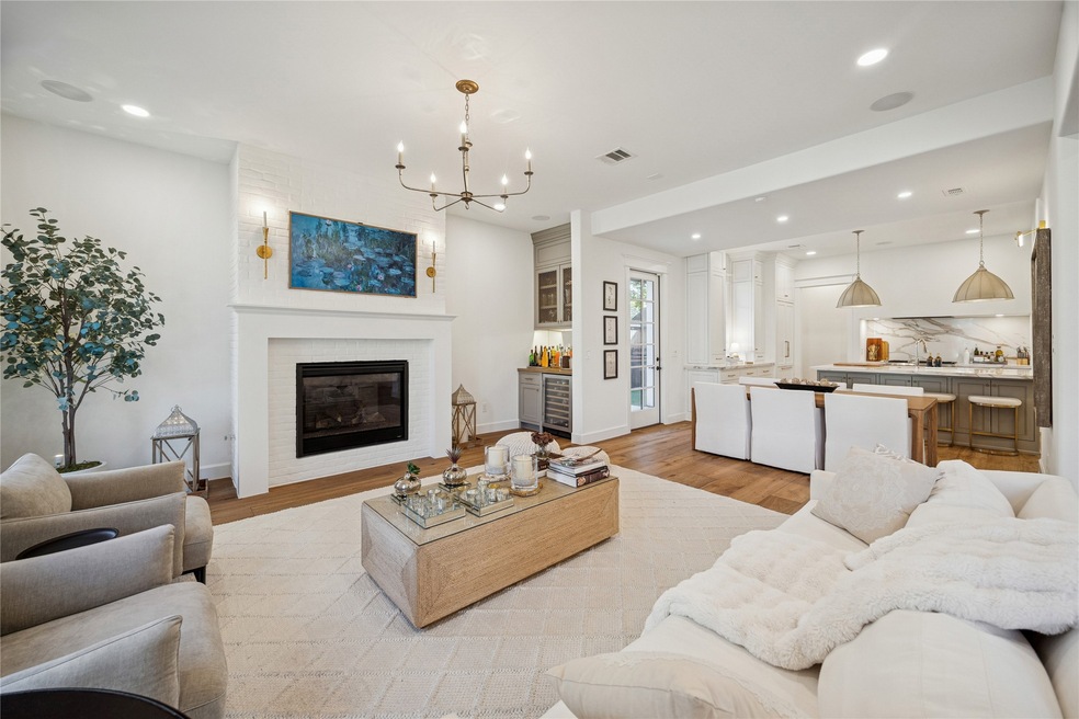 2031 Sheridan St unit A, Houston, TX 77030 - photo 1