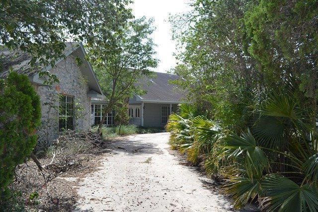 601 Buffalo St, San Juan, TX 78589 - photo 1