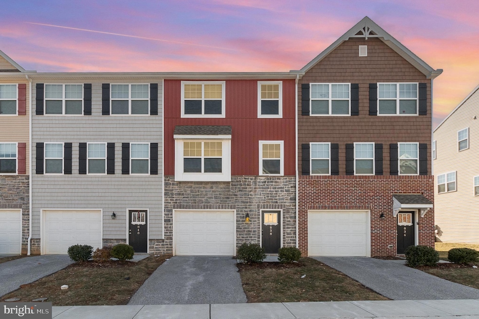 838 Admirals Quay Dr, Mechanicsburg, PA 17050 - photo 1