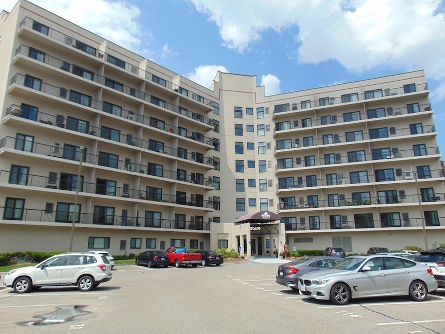 Edgewater Place Condominiums unit 621, Quincy, MA 02171 - photo 1