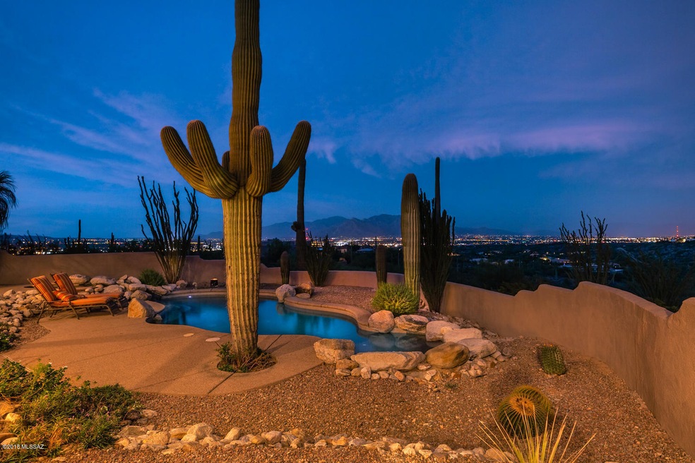 5670 N Abington Rd Tucson AZ-large-002-2