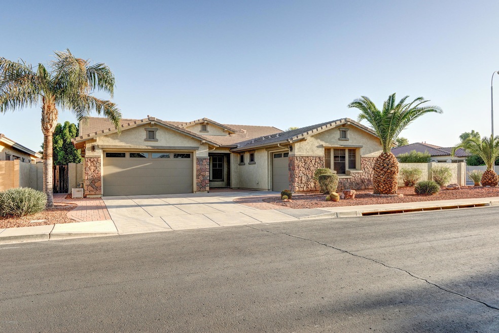 374 W Azalea Dr (1)