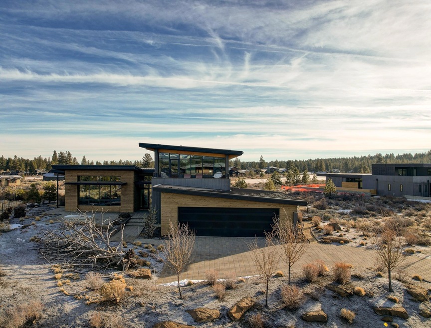 61518 Southwest Skene Trail Exteriors ML