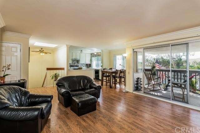 Spacious Living Room, Dining area, nice & open kit