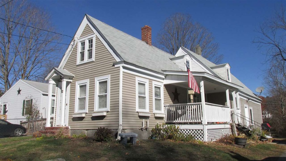 Beige Vinyl siding