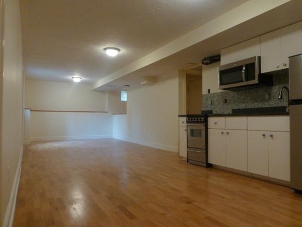 27 Winthrop Rd unit B, Brookline, MA 02445 - photo 1