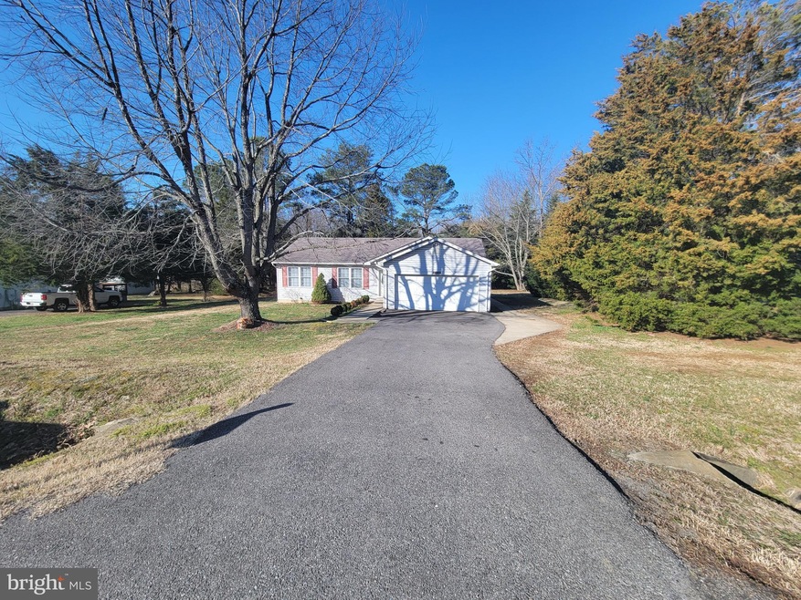 35610 Aviation Yacht Club Rd, Mechanicsville, MD 20659 - photo 1