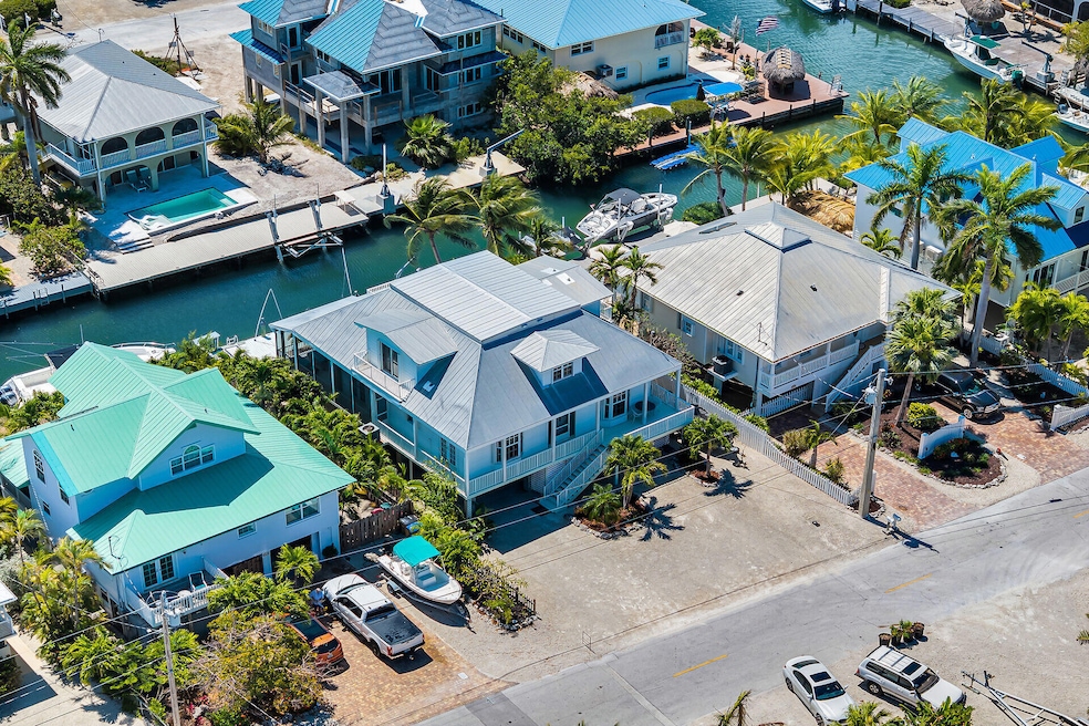 Sold $900,000 • Co-Listing Agent