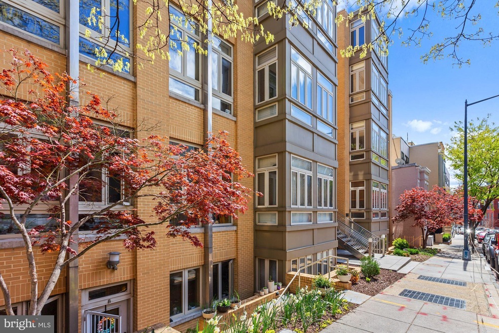2363 Champlain St NW unit 4, Washington, DC 20009 - photo 1