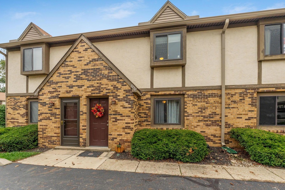 3232 Summerdale Ln