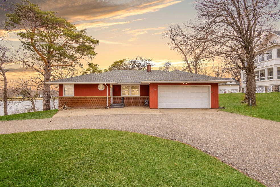 521 6th Ave W, Alexandria, MN 56308 - photo 1