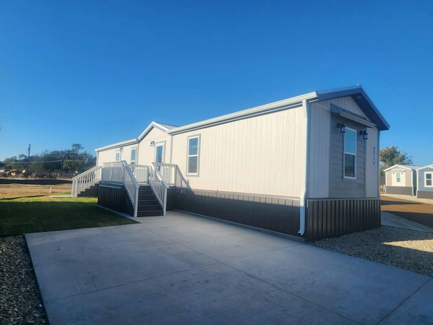 2717 Chaparral St unit CH2717, Irving, TX 75060 - photo 1