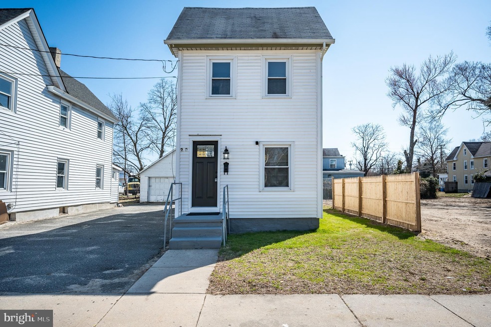 20 W Washington St, Paulsboro, NJ 08066 - photo 1