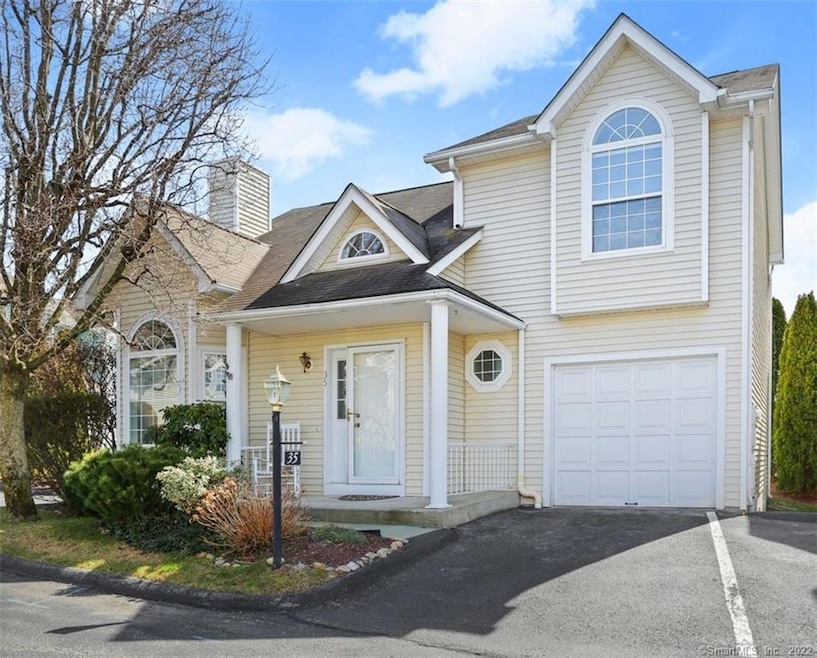 596 Glenbrook Rd unit 35, Stamford, CT 06906 - photo 1