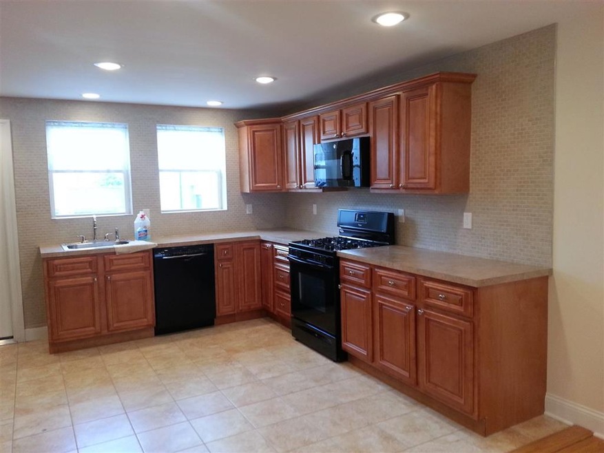 20 Magnolia Ave unit 1, Jersey City, NJ 07306 - photo 1