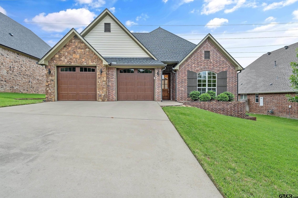 For Sale $498,000
