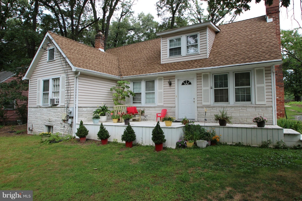 9226 Fowler Ln, Lanham, MD 20706 - photo 1