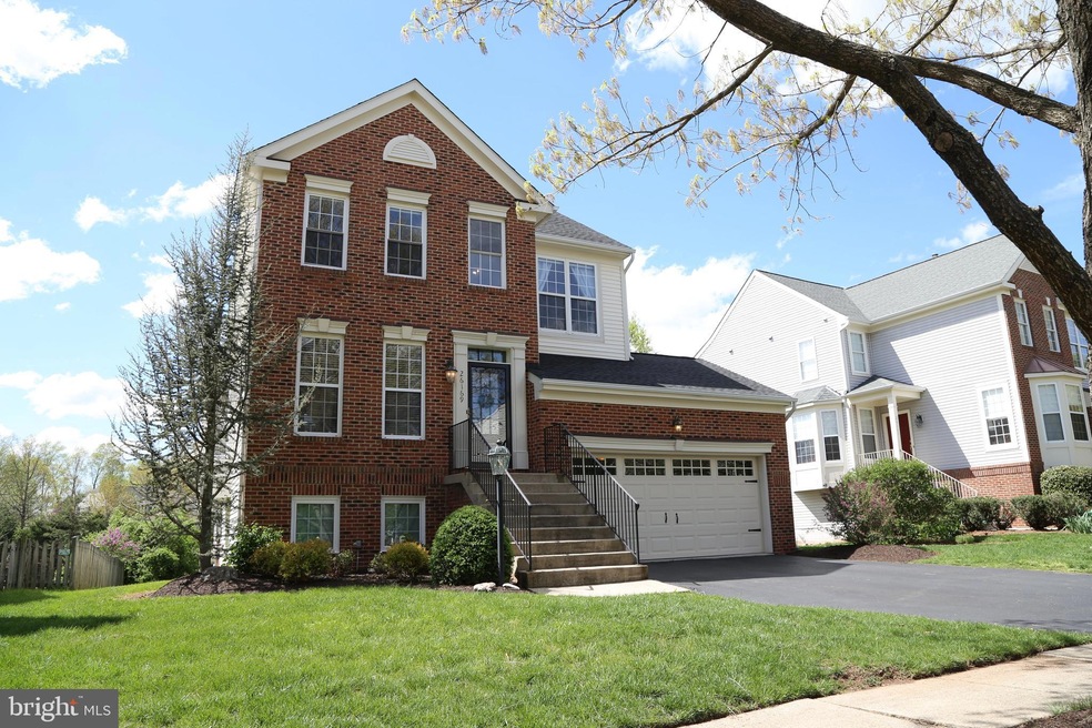 26169 Rachel Hill Dr, Chantilly, VA 20152 - photo 1