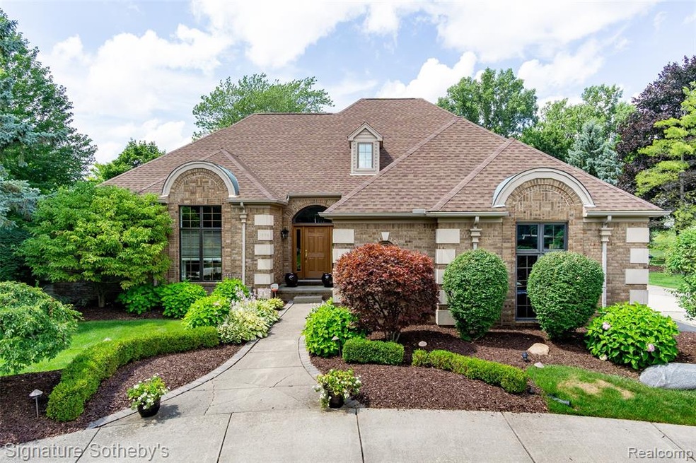2696 Bloomfield Crossing, Bloomfield Hills, MI 48304 - photo 1