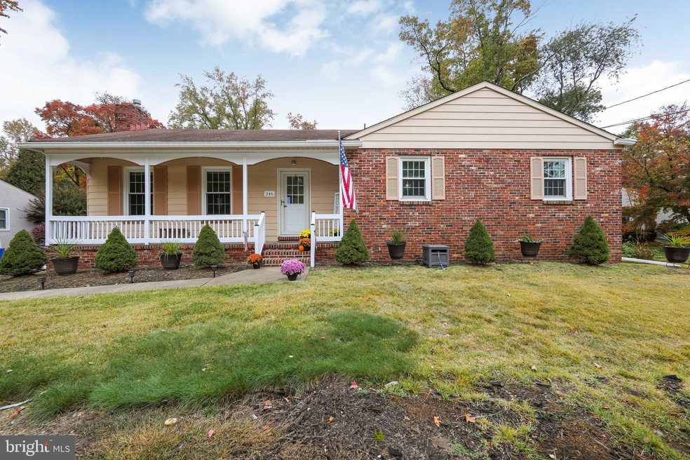 246 Lee Ave, Woodbury, NJ 08096 - photo 1