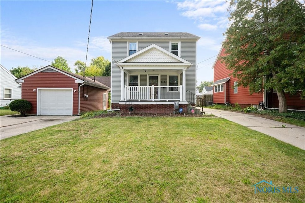 2563 Pershing Dr, Toledo, OH 43613 - photo 1