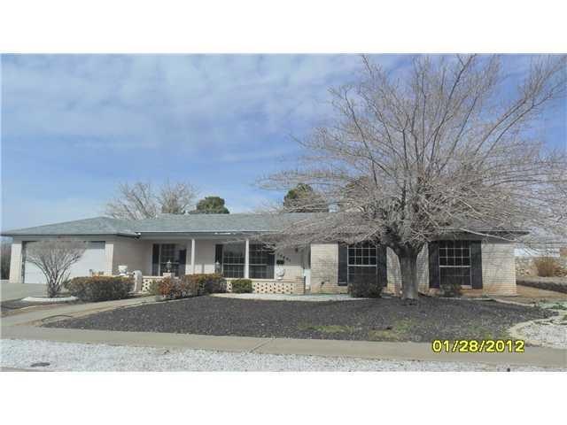 10601 Vista Lomas Dr, El Paso, TX 79935 - photo 1