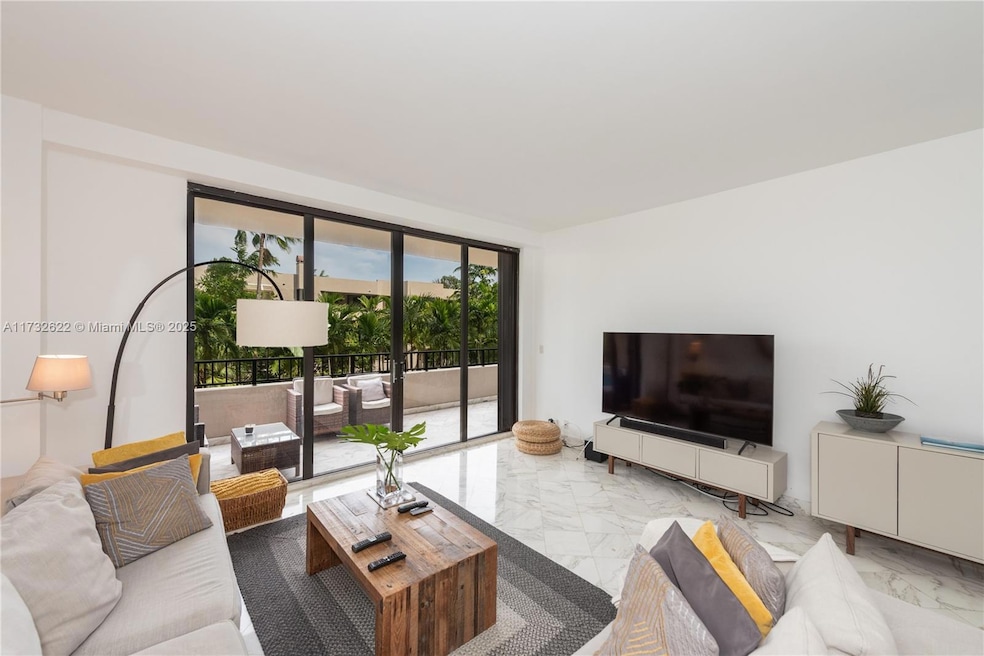 Spacious Living Room - Balcony Access