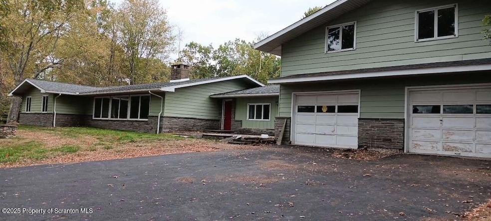 9 Doran Dr, Tunkhannock, PA 18657 - photo 1