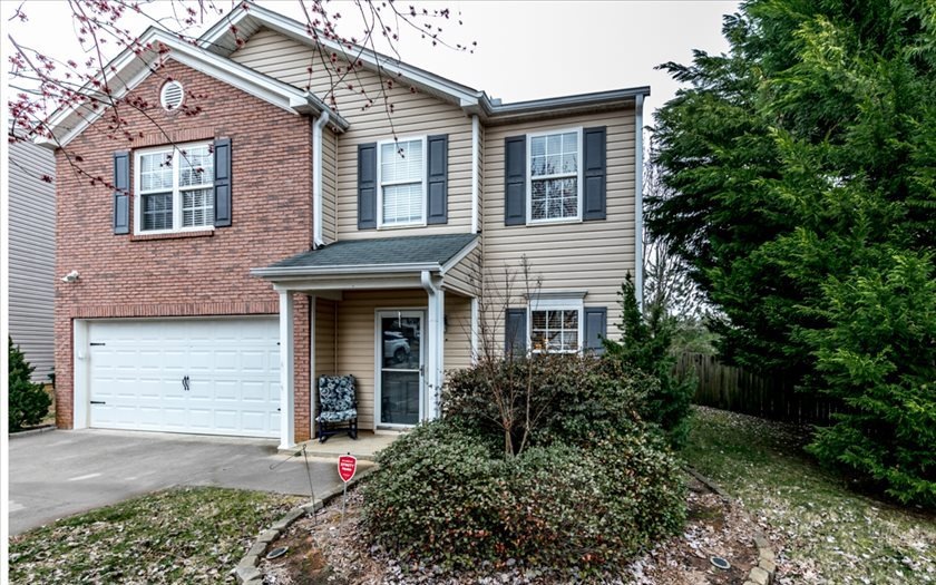 607 Red Oak Ct, Canton, GA 30114 - photo 1