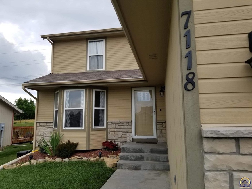 7118 SW 17th St, Topeka, KS 66615 - photo 1