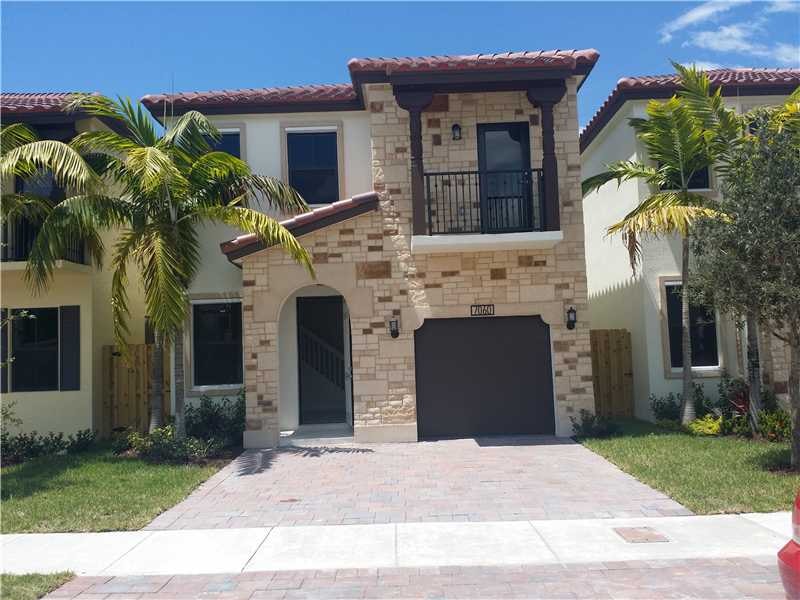 7060 NW 103rd Path, Doral, FL 33178 - photo 1