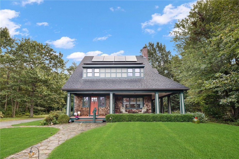 9 Meadow Ln, Jamestown, RI 02835 - photo 1