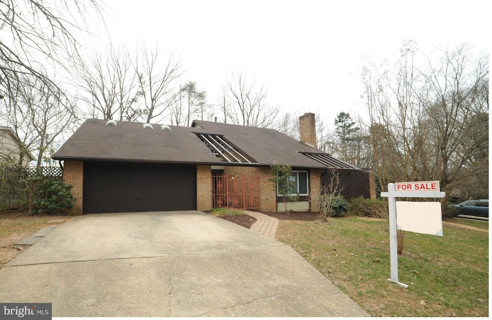 10513 Arrowood St, Fairfax, VA 22032 - photo 1