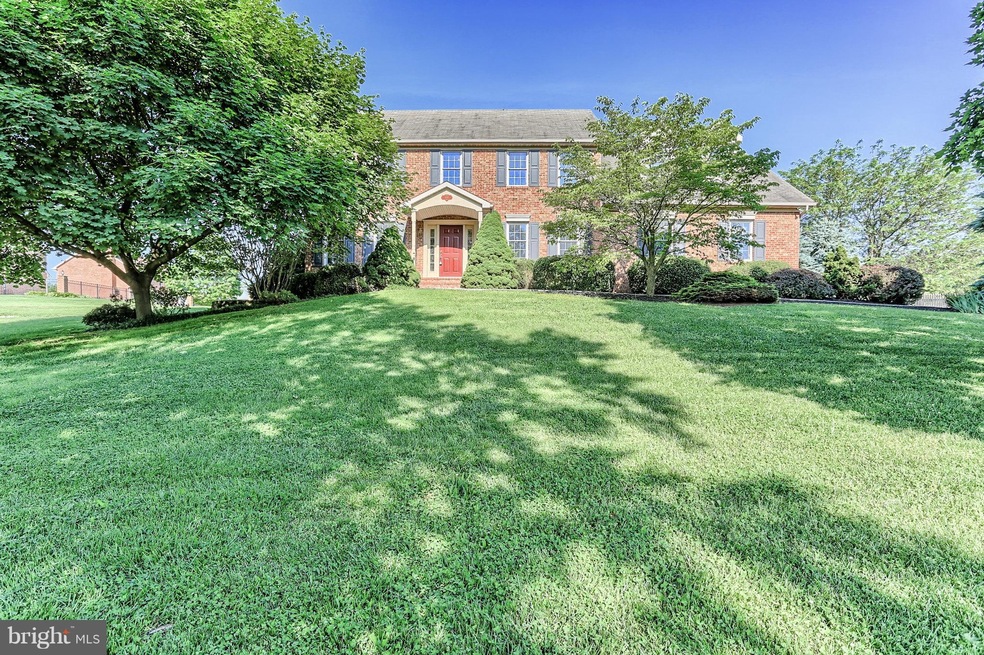 11110 Mahogany Dr, Hagerstown, MD 21742 - photo 1