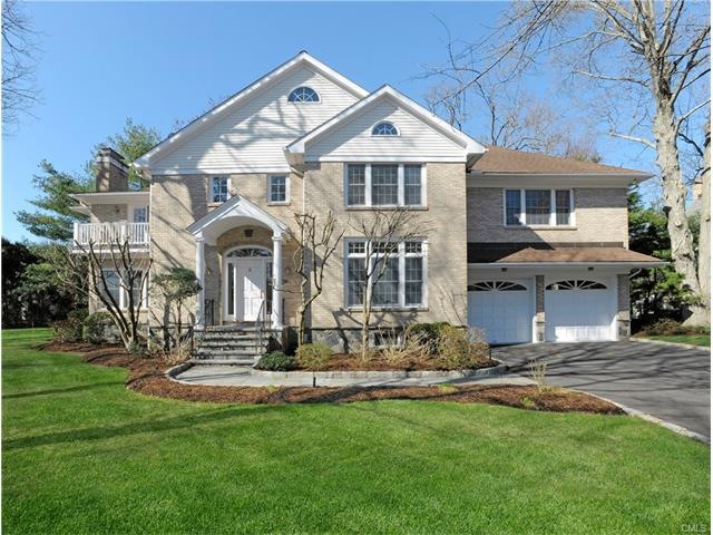 10 Dandy Dr, Cos Cob, CT 06807 - photo 1