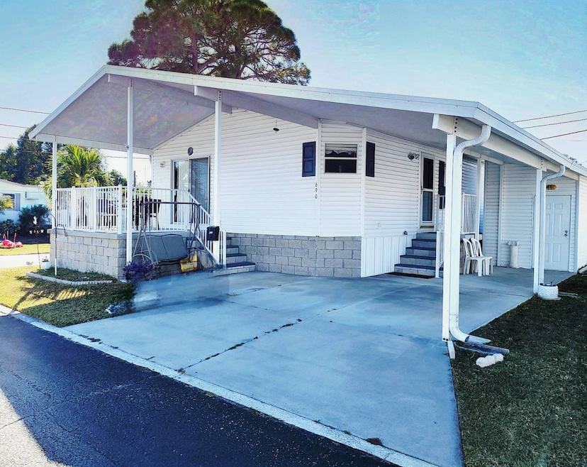 370 53rd Ave N unit 690, Saint Petersburg, FL 33703 - photo 1