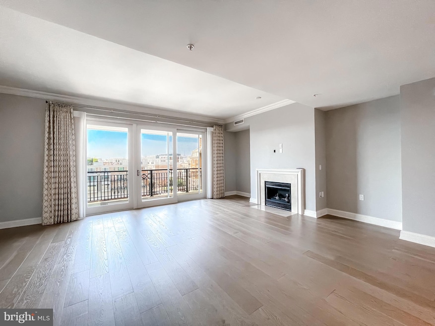 The Ritz-Carlton Residences, Baltimore, MD 21230 - photo 1