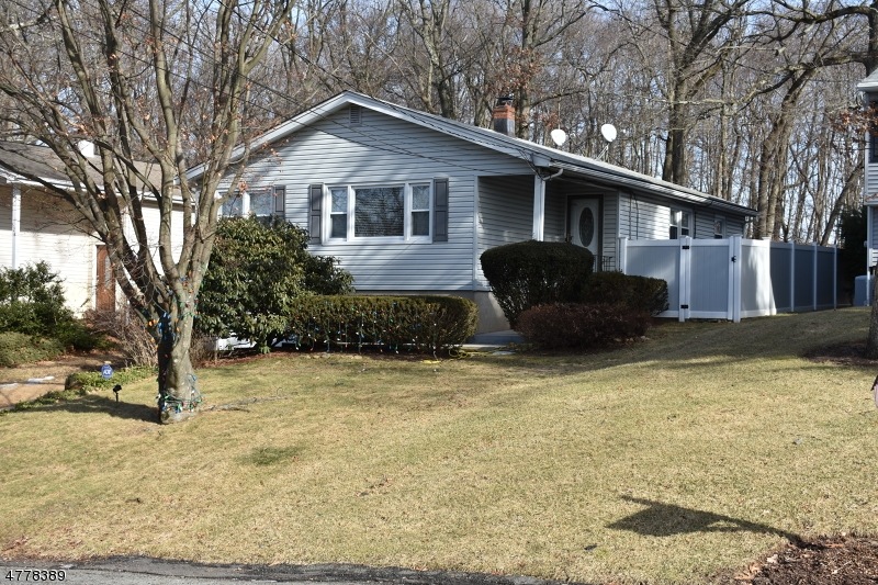 526 Curtis Rd, Landing, NJ 07850 - photo 1