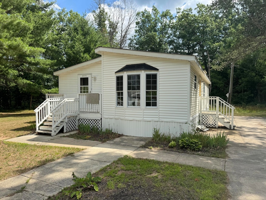 8570 S Bagnall Ave, Baldwin, MI 49304 - photo 1