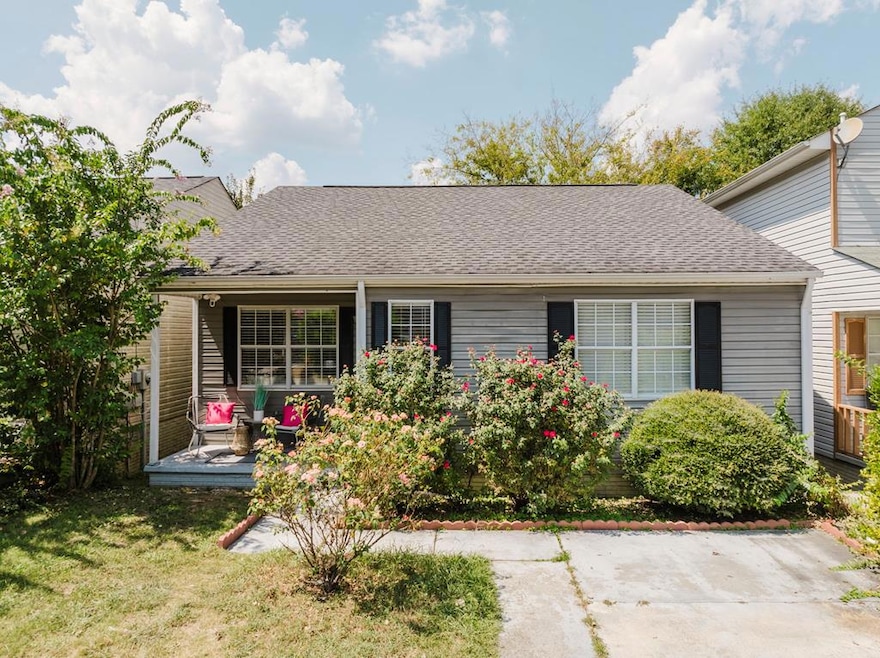 1425 Classic Chase Dr, Dalton, GA 30721 - photo 1