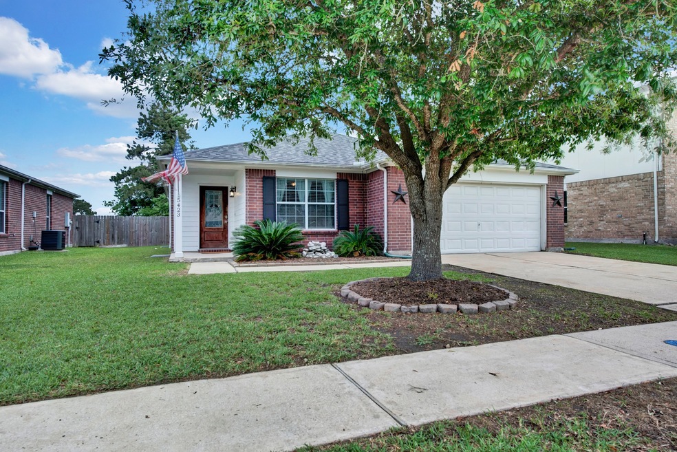 5423 Jefferson St, Pearland, TX 77584 - photo 1