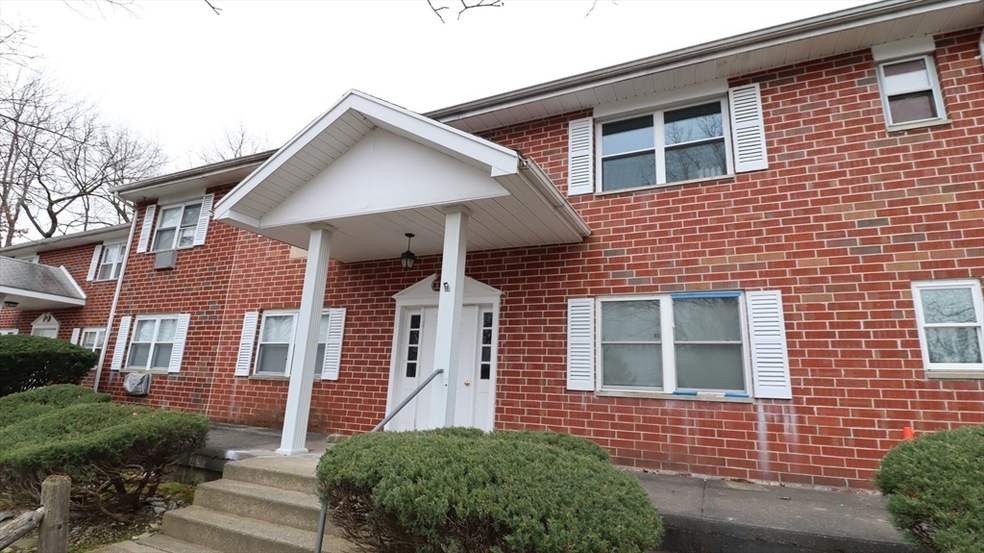 139 Litchfield Pines Dr unit D, Leominster, MA 01453 - photo 1