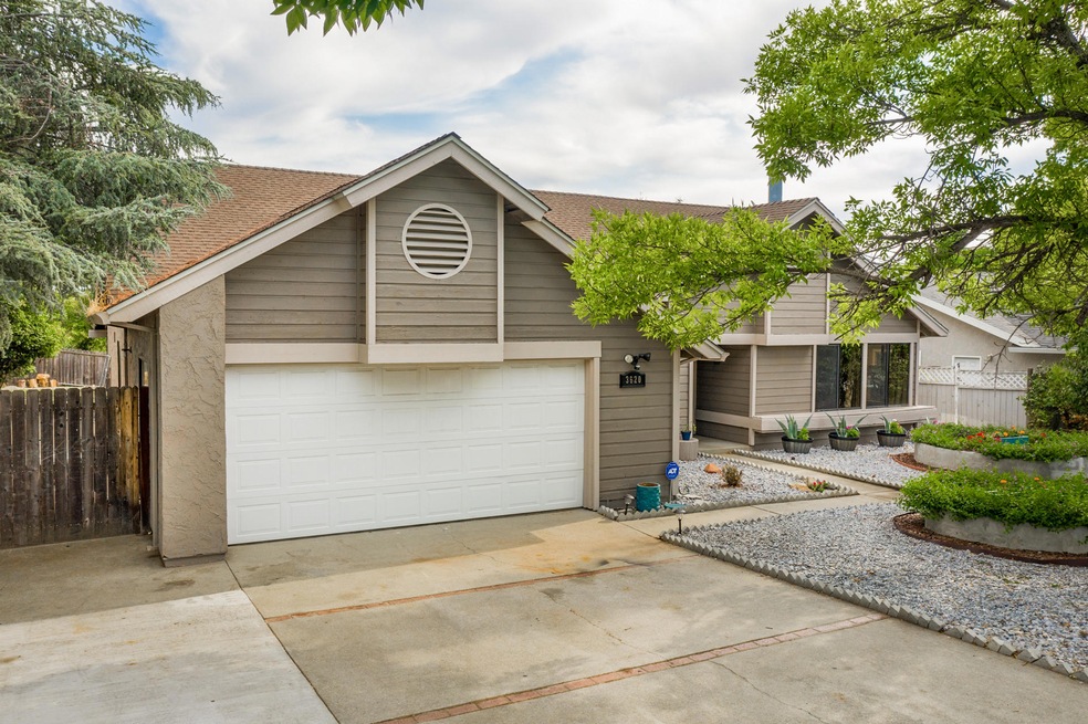 3620 Wasatch Dr, Redding, CA 96001 - photo 1