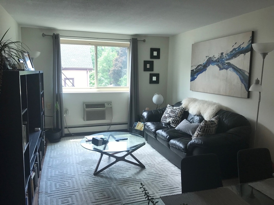 270 Highland Ave unit 12, Somerville, MA 02143 - photo 1