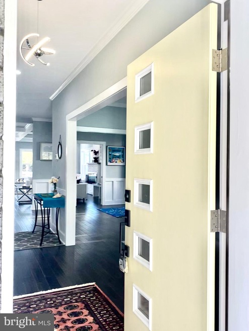 1907 Locust Grove Rd, Silver Spring, MD 20910 - photo 1