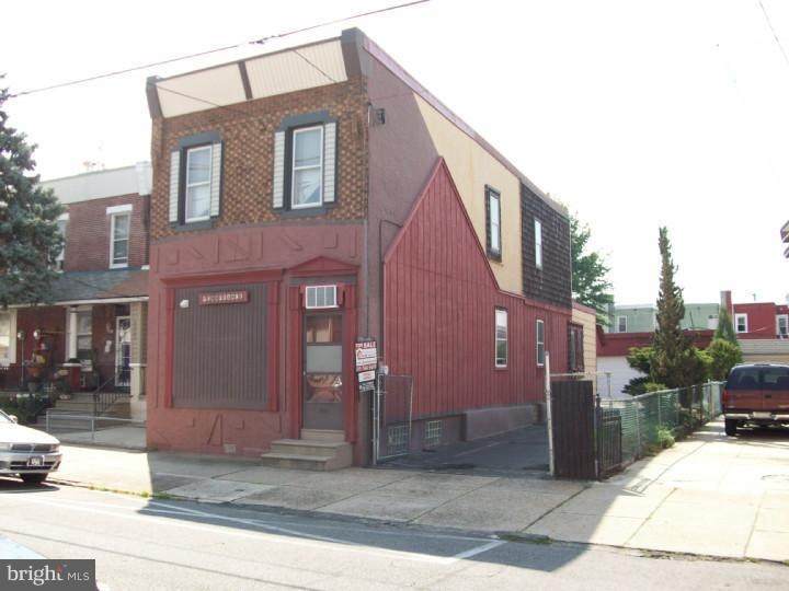 4425 Edgemont St, Philadelphia, PA 19137 - photo 1